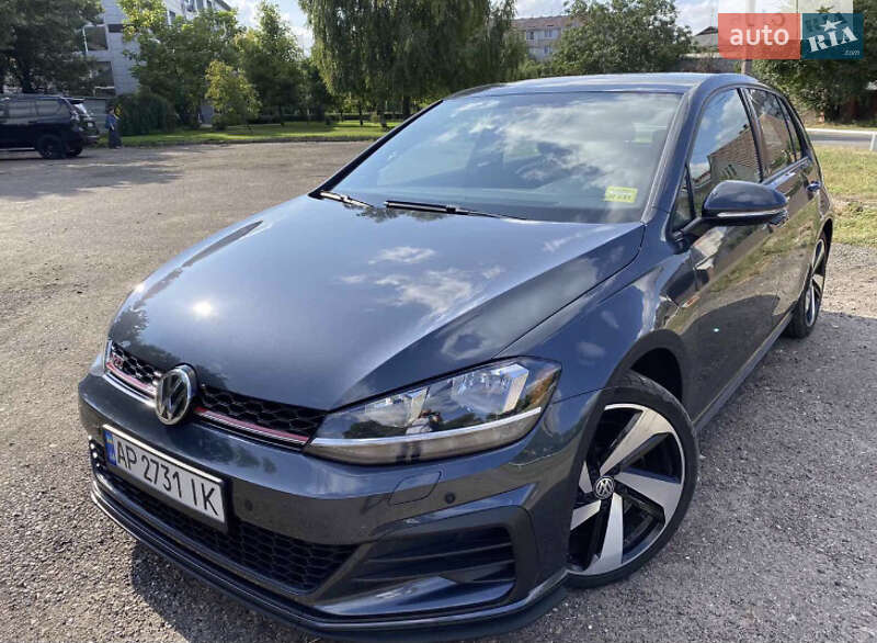 Хэтчбек Volkswagen Golf GTI 2020 в Борисполе