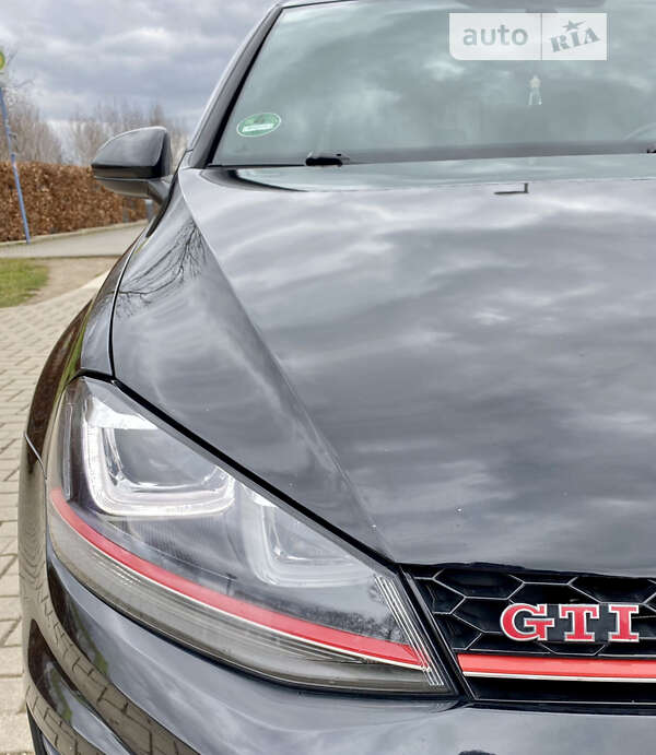 Хэтчбек Volkswagen Golf GTI 2015 в Днепре