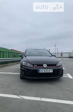 Хэтчбек Volkswagen Golf GTI 2014 в Киеве