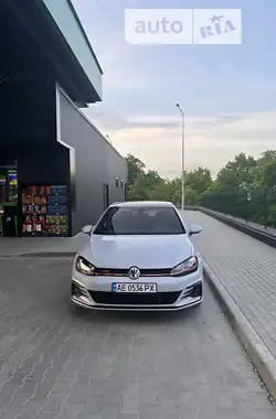 Volkswagen Golf GTI 2019