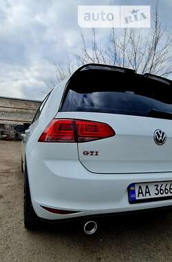 Хетчбек Volkswagen Golf GTI 2017 в Києві