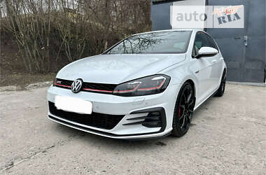 Хэтчбек Volkswagen Golf GTI 2019 в Киеве