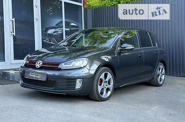 Volkswagen Golf GTI 2011