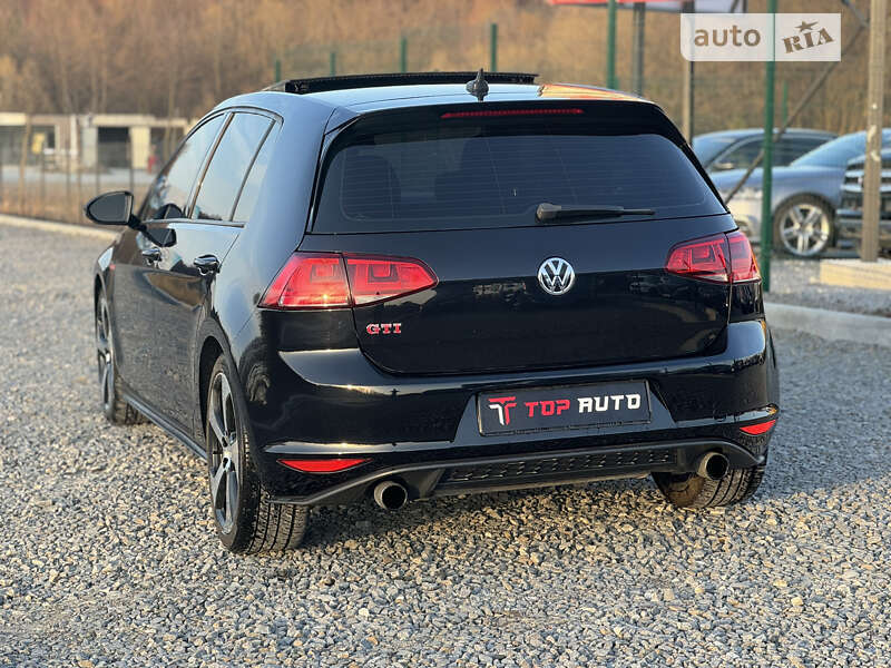 Хэтчбек Volkswagen Golf GTI 2017 в Львове