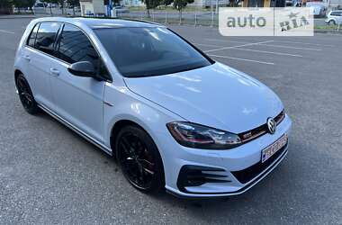 Хэтчбек Volkswagen Golf GTI 2020 в 