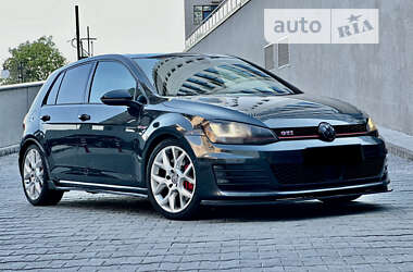 Хетчбек Volkswagen Golf GTI 2015 в Києві