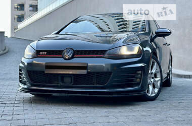 Хетчбек Volkswagen Golf GTI 2015 в Києві