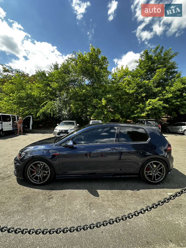 Хэтчбек Volkswagen Golf GTI 2016 в Одессе