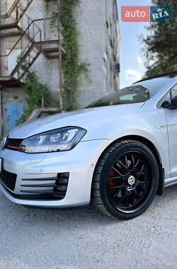 Хетчбек Volkswagen Golf GTI 2015 в Києві