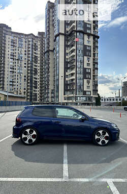 Volkswagen Golf GTI 2011
