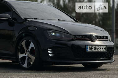 Хэтчбек Volkswagen Golf GTI 2015 в 