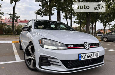 Хэтчбек Volkswagen Golf GTI 2018 в Киеве