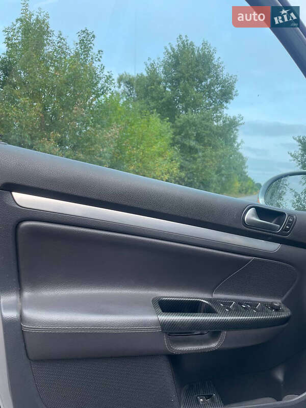 Хетчбек Volkswagen Golf GTI 2005 в Ковелі