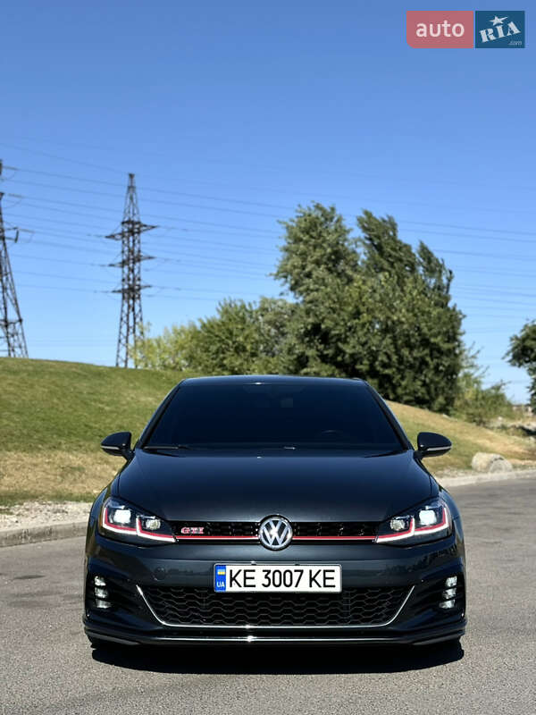 Хэтчбек Volkswagen Golf GTI 2019 в Днепре