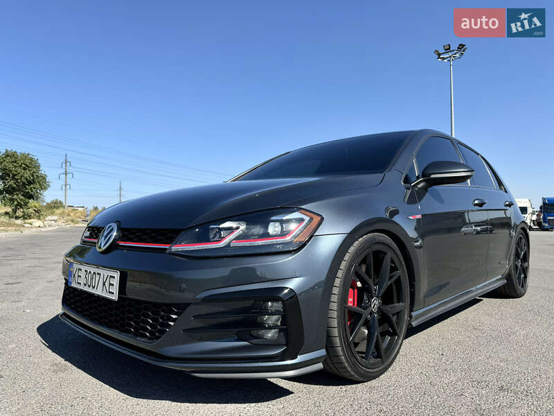 Хэтчбек Volkswagen Golf GTI 2019 в Днепре