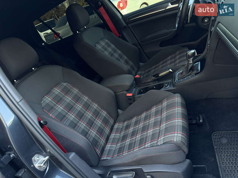 Хэтчбек Volkswagen Golf GTI 2019 в Днепре