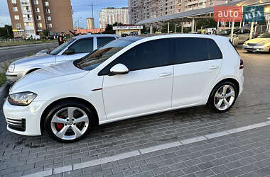 Хэтчбек Volkswagen Golf GTI 2014 в 