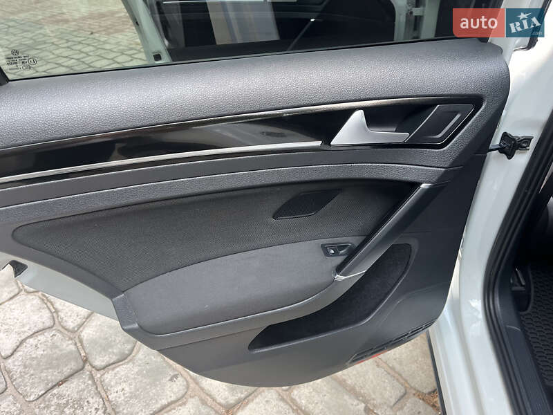 Хэтчбек Volkswagen Golf GTI 2016 в Белой Церкви
