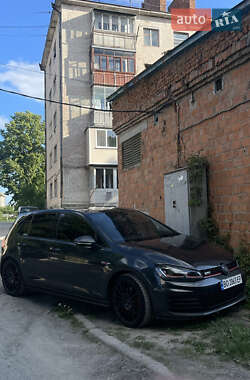 Volkswagen Golf GTI 2014