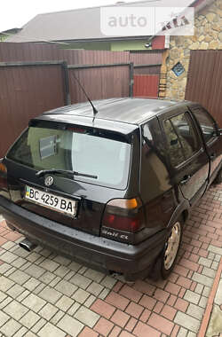 Хэтчбек Volkswagen Golf GTI 1997 в Мостиске