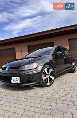 Хэтчбек Volkswagen Golf GTI 2016 в Ивано-Франковске