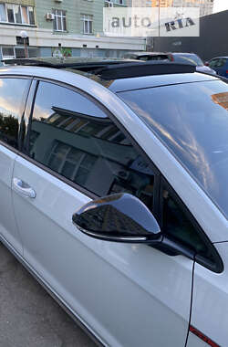 Хэтчбек Volkswagen Golf GTI 2020 в 