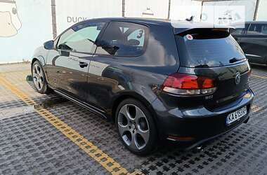 Хэтчбек Volkswagen Golf GTI 2010 в Киеве