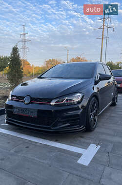 Хэтчбек Volkswagen Golf GTI 2019 в Харькове