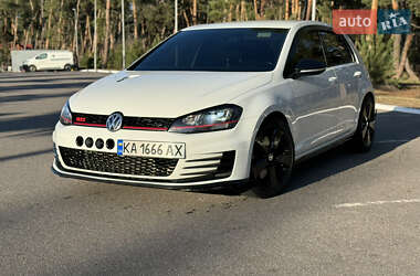 Хетчбек Volkswagen Golf GTI 2015 в Києві