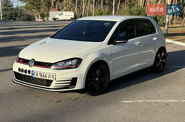 Хетчбек Volkswagen Golf GTI 2015 в Києві