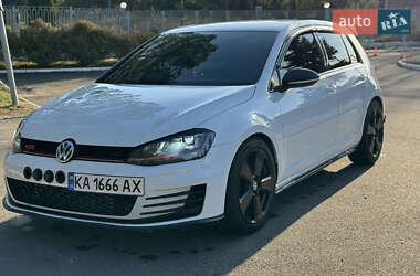 Хетчбек Volkswagen Golf GTI 2015 в Києві