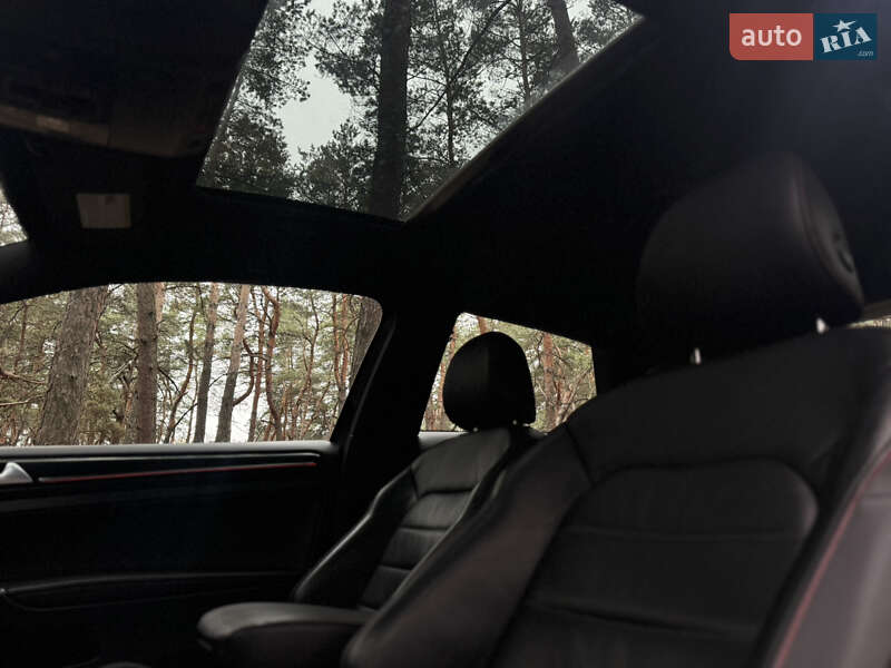 Хэтчбек Volkswagen Golf GTI 2015 в Днепре