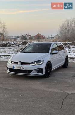 Хэтчбек Volkswagen Golf GTI 2017 в Киеве