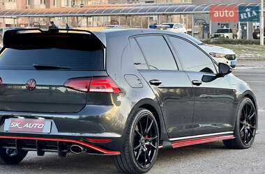 Хетчбек Volkswagen Golf GTI 2016 в Києві