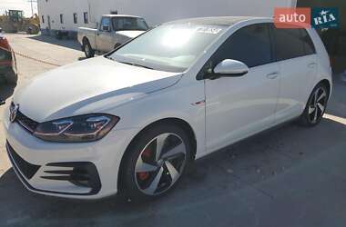 Volkswagen Golf GTI 2020