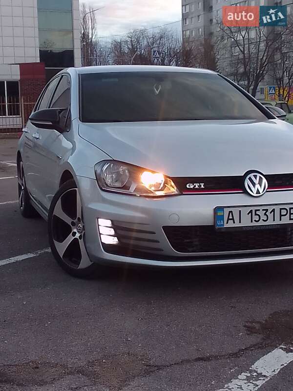 Volkswagen Golf GTI 2014