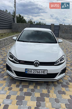 Volkswagen Golf GTI 2020