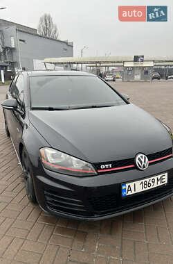 Хэтчбек Volkswagen Golf GTI 2014 в Киеве