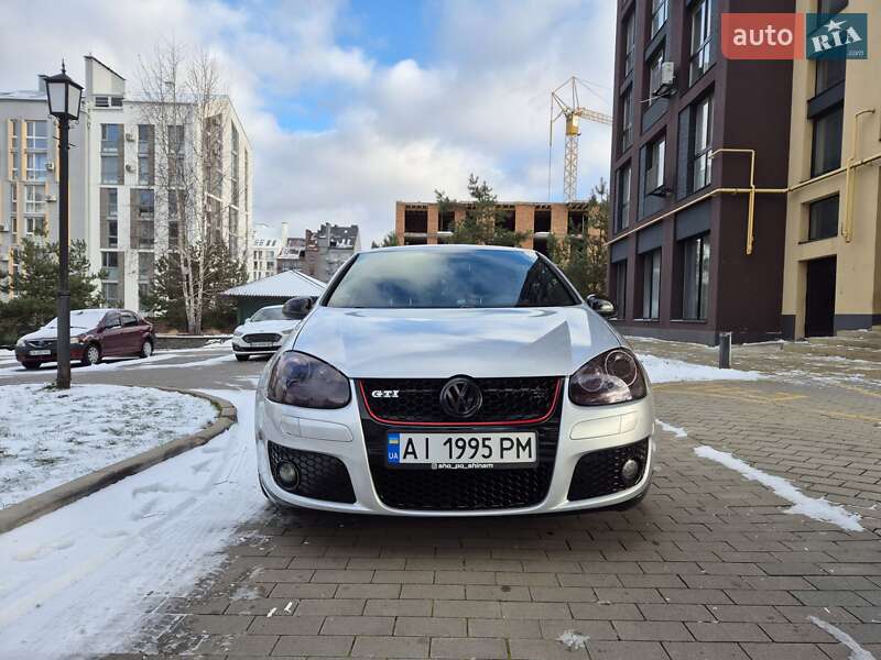 Хэтчбек Volkswagen Golf GTI 2006 в Белогородке