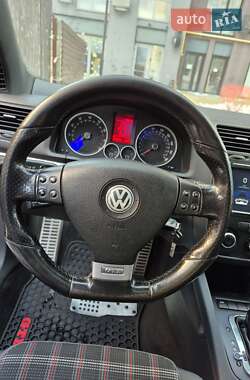 Хэтчбек Volkswagen Golf GTI 2006 в Белогородке