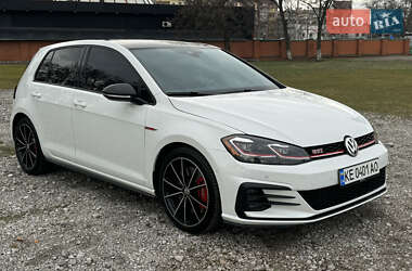 Хетчбек Volkswagen Golf GTI 2020 в Дніпрі