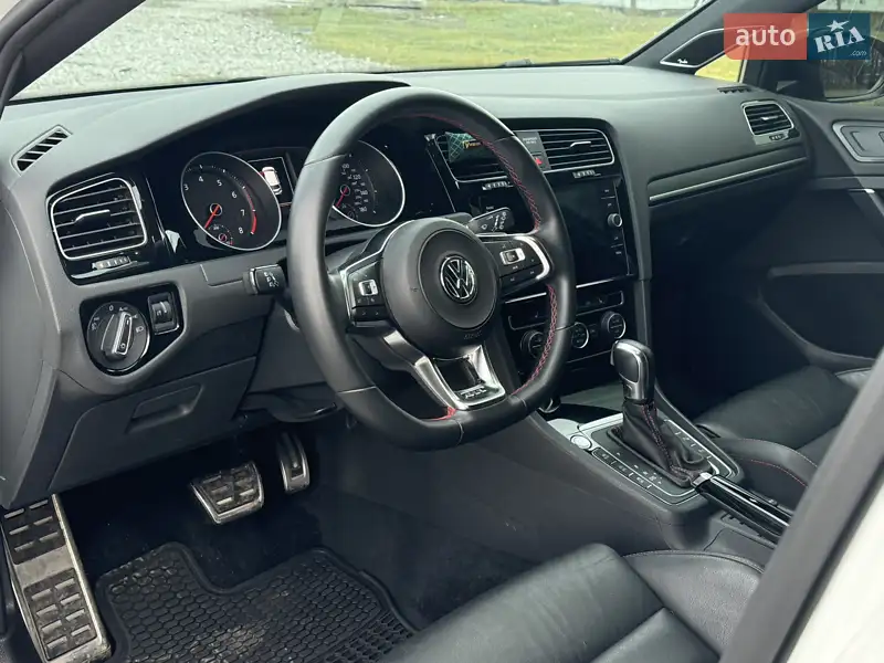 Volkswagen Golf GTI 2020