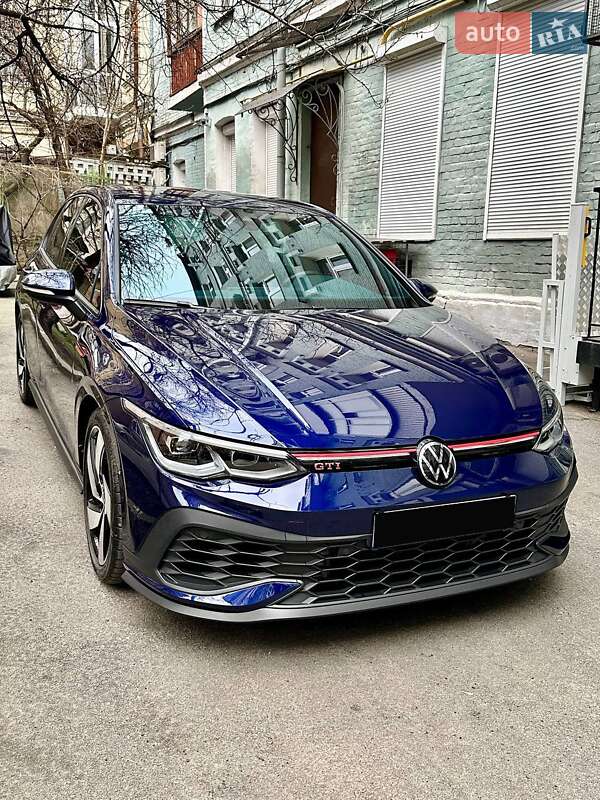 Хэтчбек Volkswagen Golf GTI 2021 в Киеве