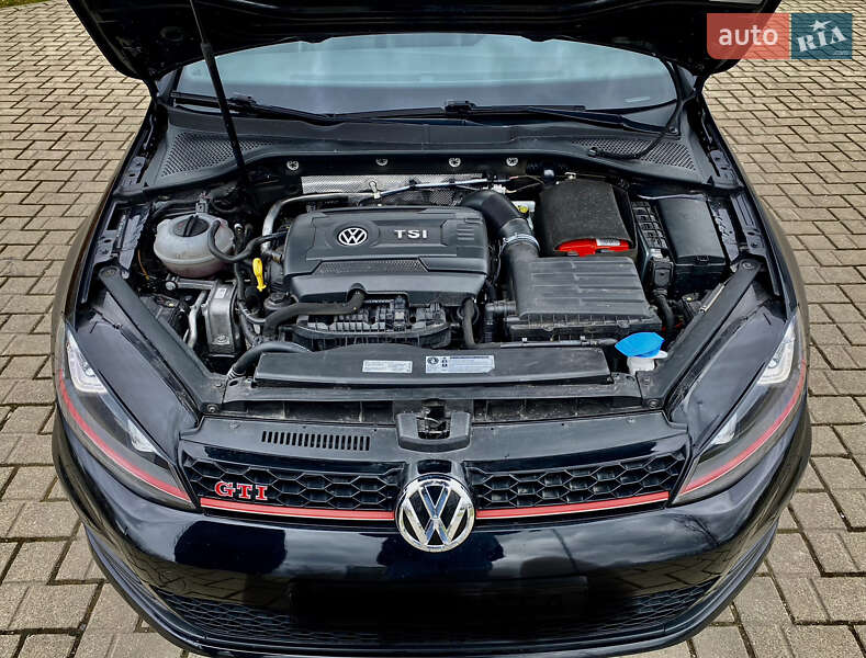 Хэтчбек Volkswagen Golf GTI 2015 в Днепре