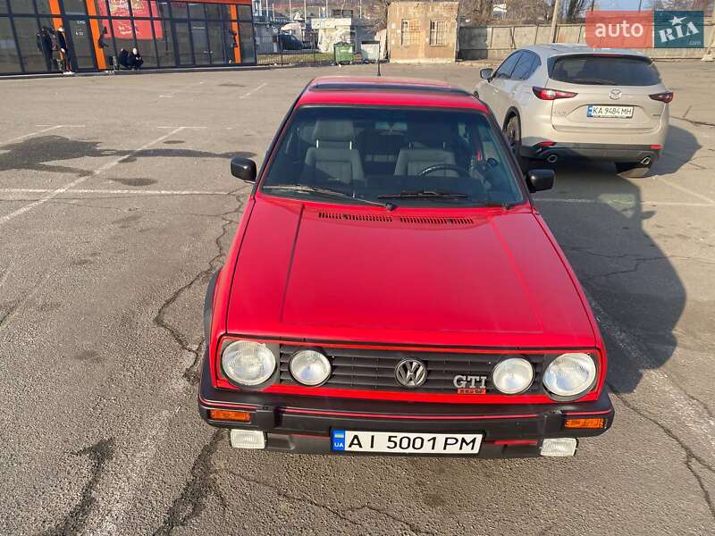 Хэтчбек Volkswagen Golf GTI 1988 в 