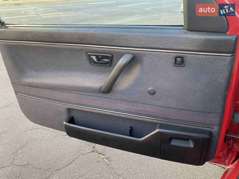 Хэтчбек Volkswagen Golf GTI 1988 в Киеве