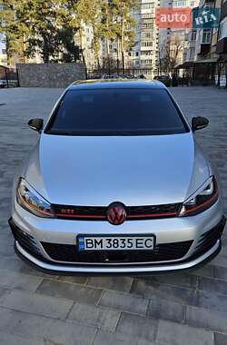 Хетчбек Volkswagen Golf GTI 2016 в Охтирці