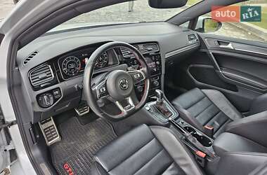 Хэтчбек Volkswagen Golf GTI 2018 в 