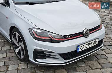 Хэтчбек Volkswagen Golf GTI 2018 в 