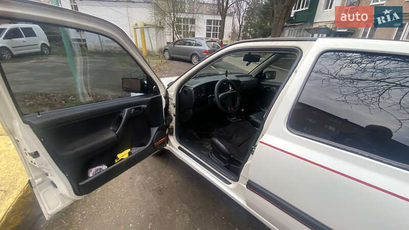 Хэтчбек Volkswagen Golf GTI 1992 в Полтаве